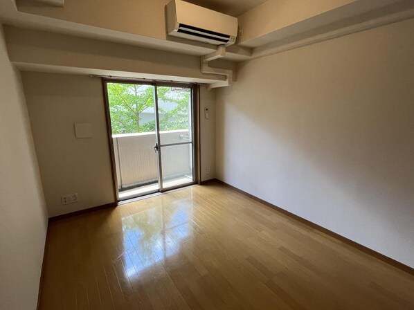 リクレイシア西麻布I番館の物件内観写真